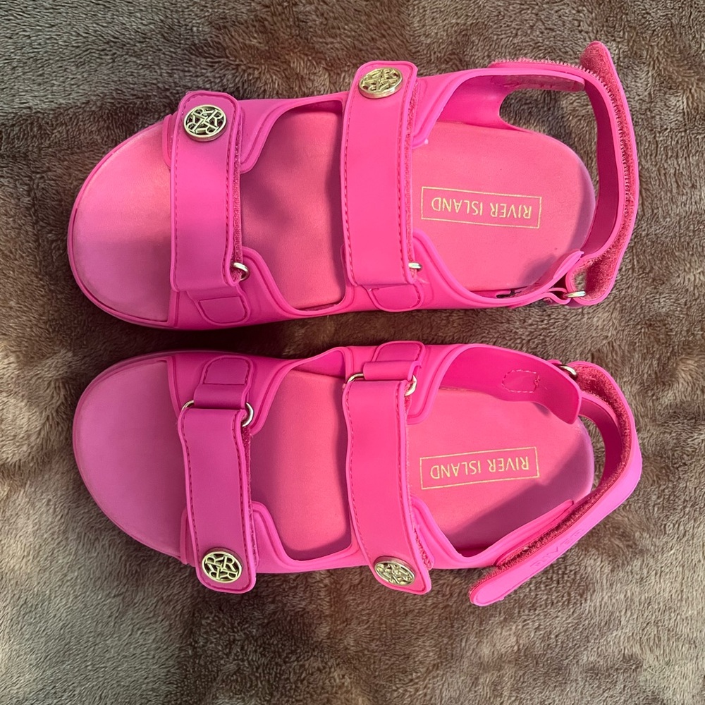Hot pink River Island girl sandals